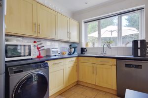 Kitchen- click for photo gallery